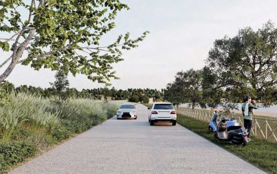 Il nuovo fondo "anti polvere" della strada del lungolago a Capodimonte