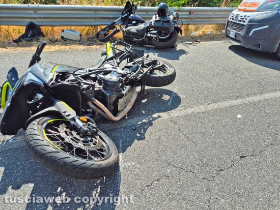 Montefiascone - Scontro moto-camper sulla Cassia