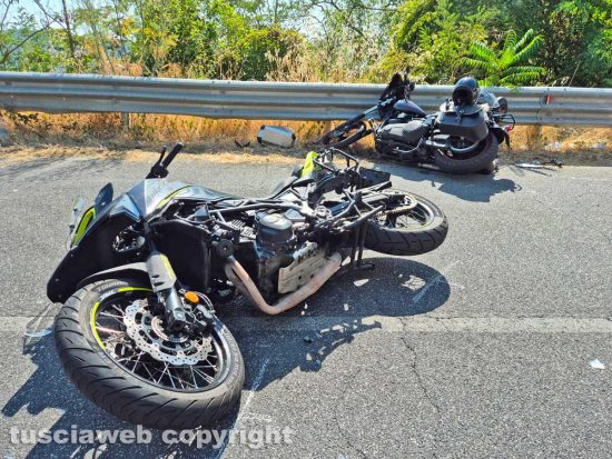 Montefiascone - Scontro moto-camper sulla Cassia