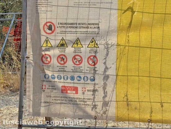 Viterbo - Il cantiere tra Santa Barbara e Santa Lucia - Le prescrizioni per chi accede