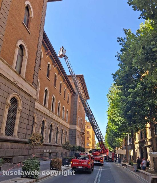 Viterbo - Banca d'Italia - Vigili del fuoco