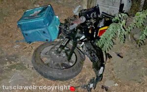 Viterbo - Scontro tra due moto sulla Cassia sud, un morto e un ferito grave