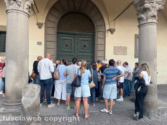 Santa Rosa - Tutti in fila per i biglietti
