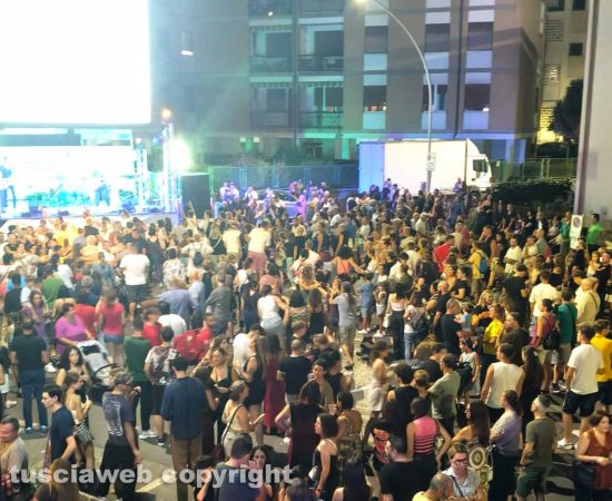 Viterbo - Cena in piazza al Pilastro