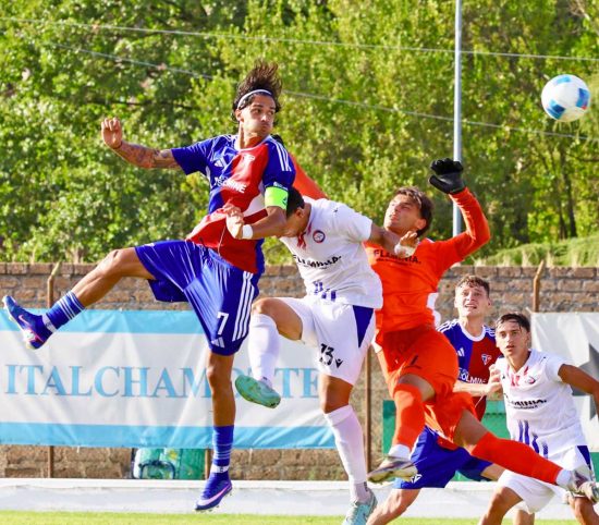 Una fase del match tra Flaminia e Follonica Gavorrano