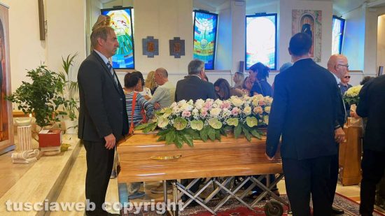 Viterbo - Chiesa della Sacra Famiglia - Funerali di Laura Valentini