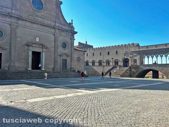 Viterbo - Piazza San Lorenzo a Ferragosto