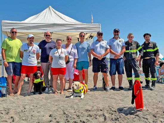 Mauro Rotelli visita i presidi acquatici dei vigili del fuoco a Tarquinia e Montalto