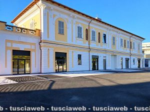 Viterbo - Fotografica Marini e lavanderia self-service agli ex Mercati generali