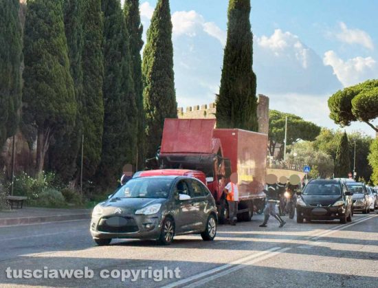 Viterbo - Tamponamento in viale Raniero Capocci