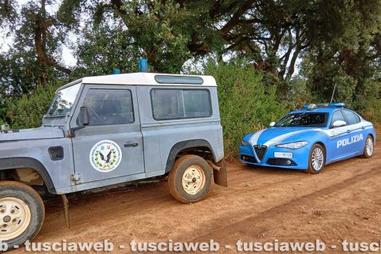 Tarquinia - Famiglia di turisti resta impantanata nel fango, soccorsi da Aeopc e polizia