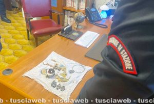 Ardea -Truffa del finto carabiniere, 80enne consegna oro e soldi: arrestata la complice