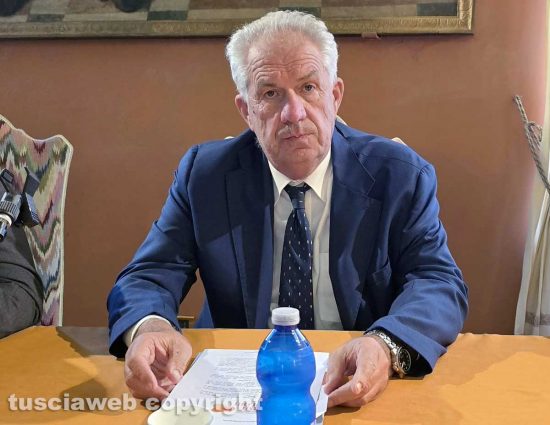 Viterbo - La presentazione di Forme e colori - Luigi Pasqualetti, presidente della Fondazione Carivit