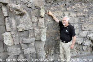 Viterbo - Porta Romana, Ugo Poggi chiede di riaprire l’antica pusterla