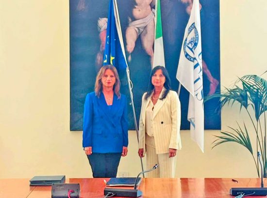 Laura Allegrini e la rettrice Tiziana Laureti