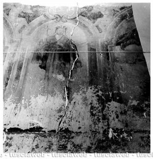 Altamura - L'affresco di santa Rosa da Viterbo dell'ospedale Umberto I