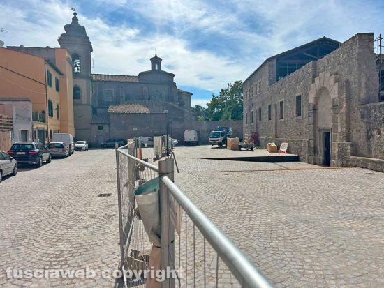 Viterbo - Ridotti i parcheggi a piazza Sallupara