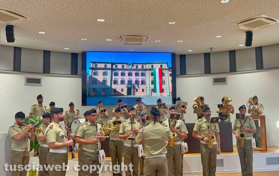 Viterbo - Cerimonia di consegna delle medaglie d’Onore ai cittadini italiani militari e civili - Banda dei Granatieri di Sardegna