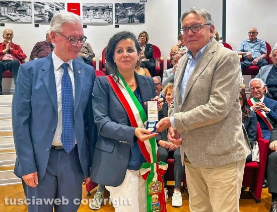 Viterbo - Cerimonia di consegna delle medaglie d’Onore ai cittadini italiani militari e civili