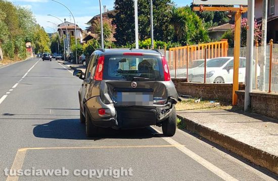 Vetralla - Tamponamento tra due auto sulla Cassia
