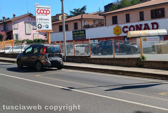 Vetralla - Tamponamento tra due auto sulla Cassia