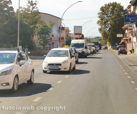 Vetralla - Tamponamento tra due auto sulla Cassia - I rallentamenti al traffico