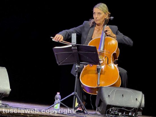 Giovanna Famulari al violoncello,