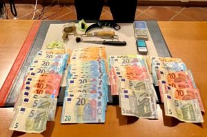 Acquapendente - Trovato con 170 grammi di hashish e oltre 2600 euro in contanti - In azione i carabinieri di Montecchio
