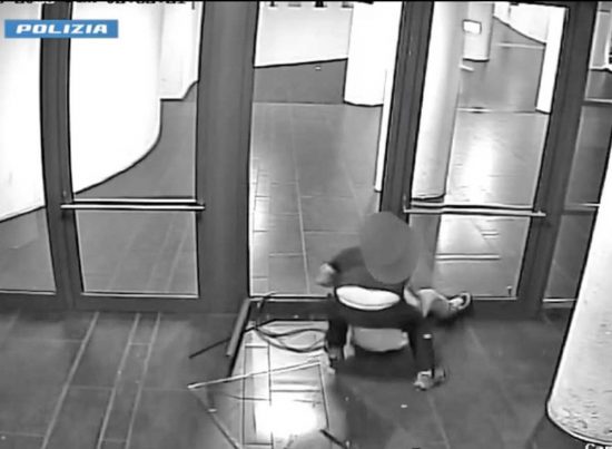 Roma - Polizia - L'aggressione al cittadino colombiano