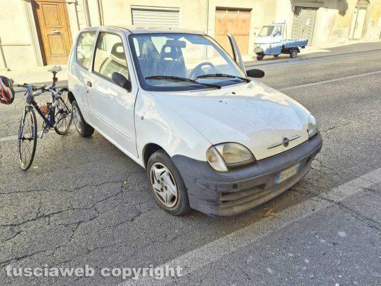 Montefiascone - Scontro auto-bici, ciclista ferito