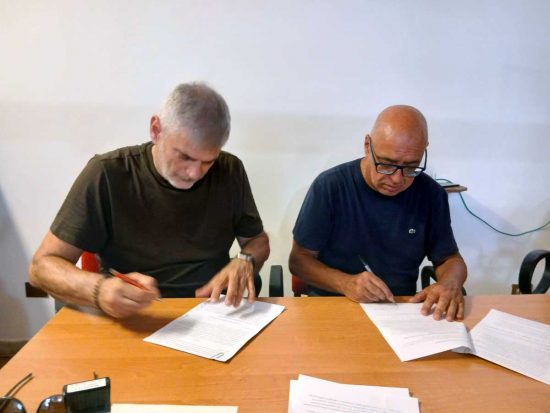 Tarquinia - La firma del contratto di affitto del campeggio di Spinicci