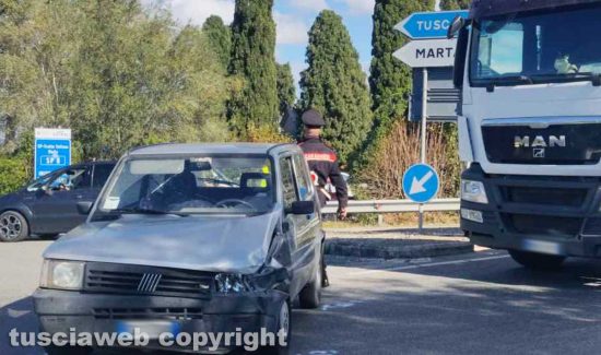 Marta - Scontro sulla Verentana - Carabinieri sul posto