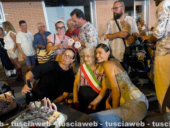 AugustaAugusta Grani con Alice Sabatini Grani bisnonna di Alice Sabatini