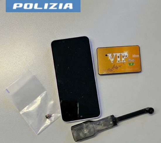 Viterbo - Polizia - Il materiale sequestrato