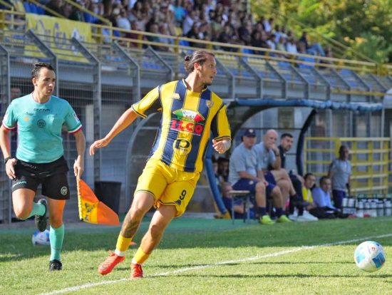 Viterbese - L'attaccante Busatto