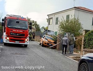 Civita Castellana - Panda contro un lampione