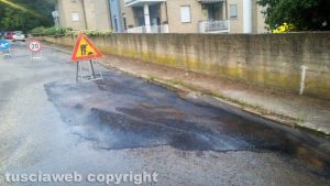 Viterbo - Perdita  d'acqua In via della Mazzetta