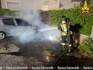 Santa Marinella – Una vettura alimentata a Gpl in fiamme