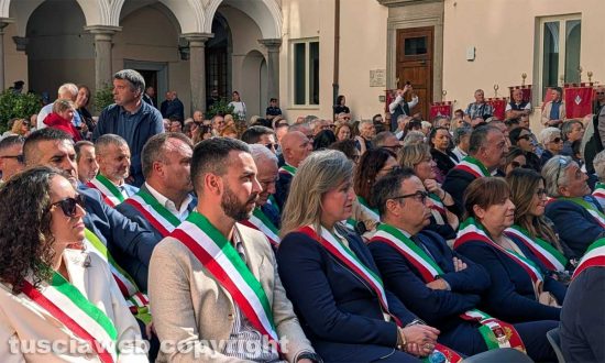 Viterbo - Avis - La Provincia premia i donatori con la benemerenza d’oro