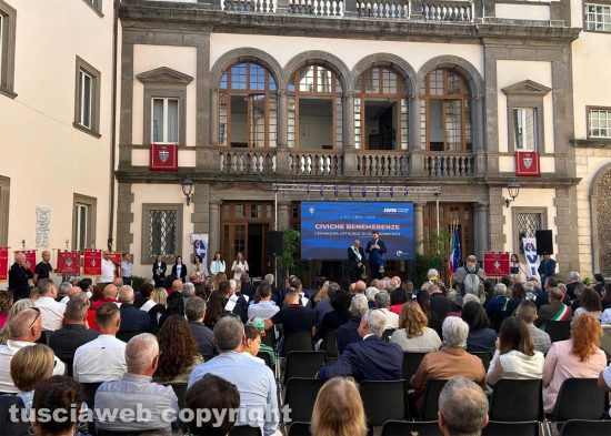 Viterbo - Avis - La Provincia premia i donatori con la benemerenza d’oro