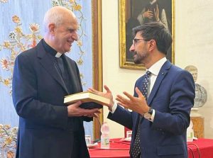 Monsignor Rino Fisichella e Daniele Sabatini