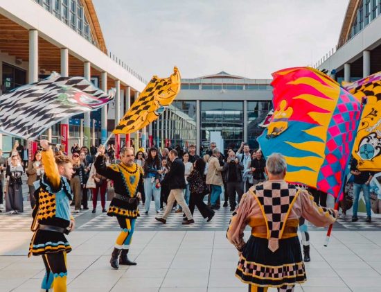Gli sbandieratori delle Sette Contrade di Orte al Ttg di Rimini