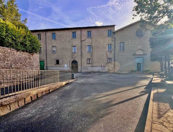 Vitorchiano - Chiesa della Madonna di San Nicola, completata l'asfaltatura del piazzale