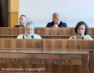 Civita Castellana - La riunione sul distretto ceramico