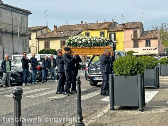 Viterbo - Il funerale di Tonino Aquilanti