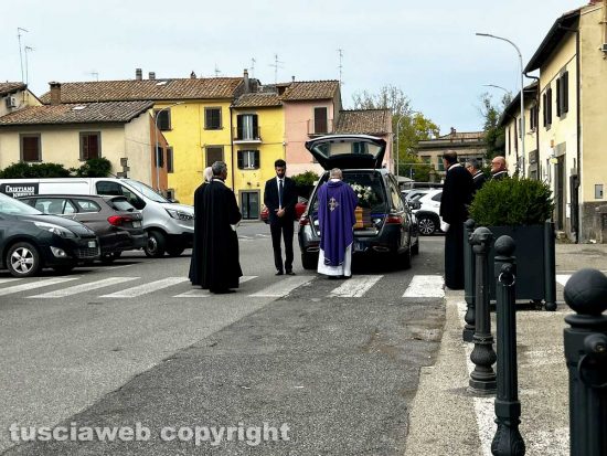 Viterbo - Il funerale di Tonino Aquilanti