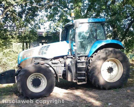 Vetralla - Trattore perde 300 litri di gasolio sulla Cassia