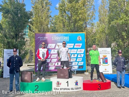 StraViterbo, quasi 300 partecipanti alla gara competitiva tra le vie del centro - La premiazione - Giuliano Lisciarelli, Gianluca Fanelli e Michele Cesarini