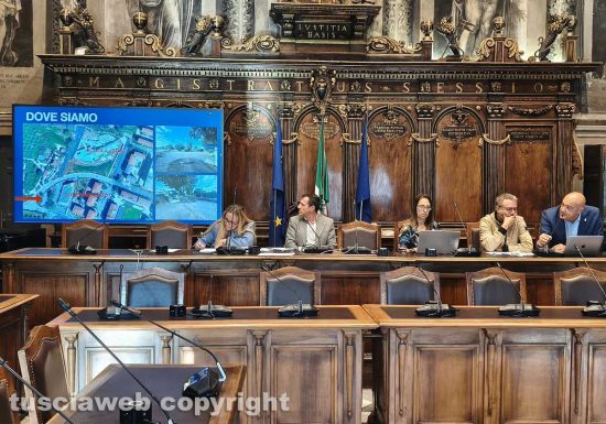 Viterbo - Comune - Seconda commissione su permuta terreno