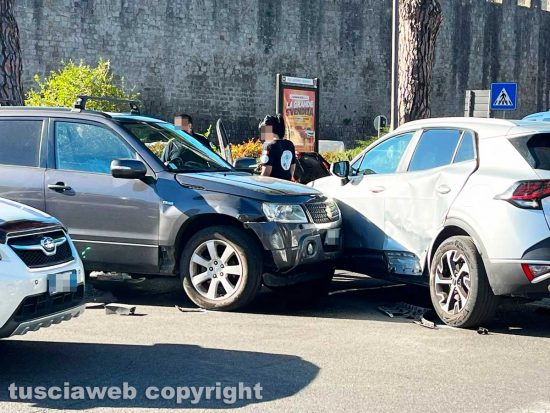 Viterbo - Incidente a piazzale Gramsci